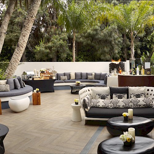 Hiatus Lounge
